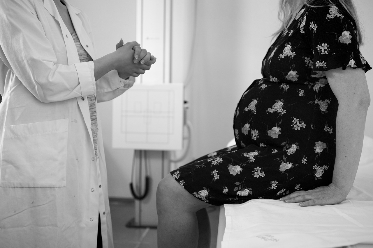 女明星吻戏背后的艺术与现实探究