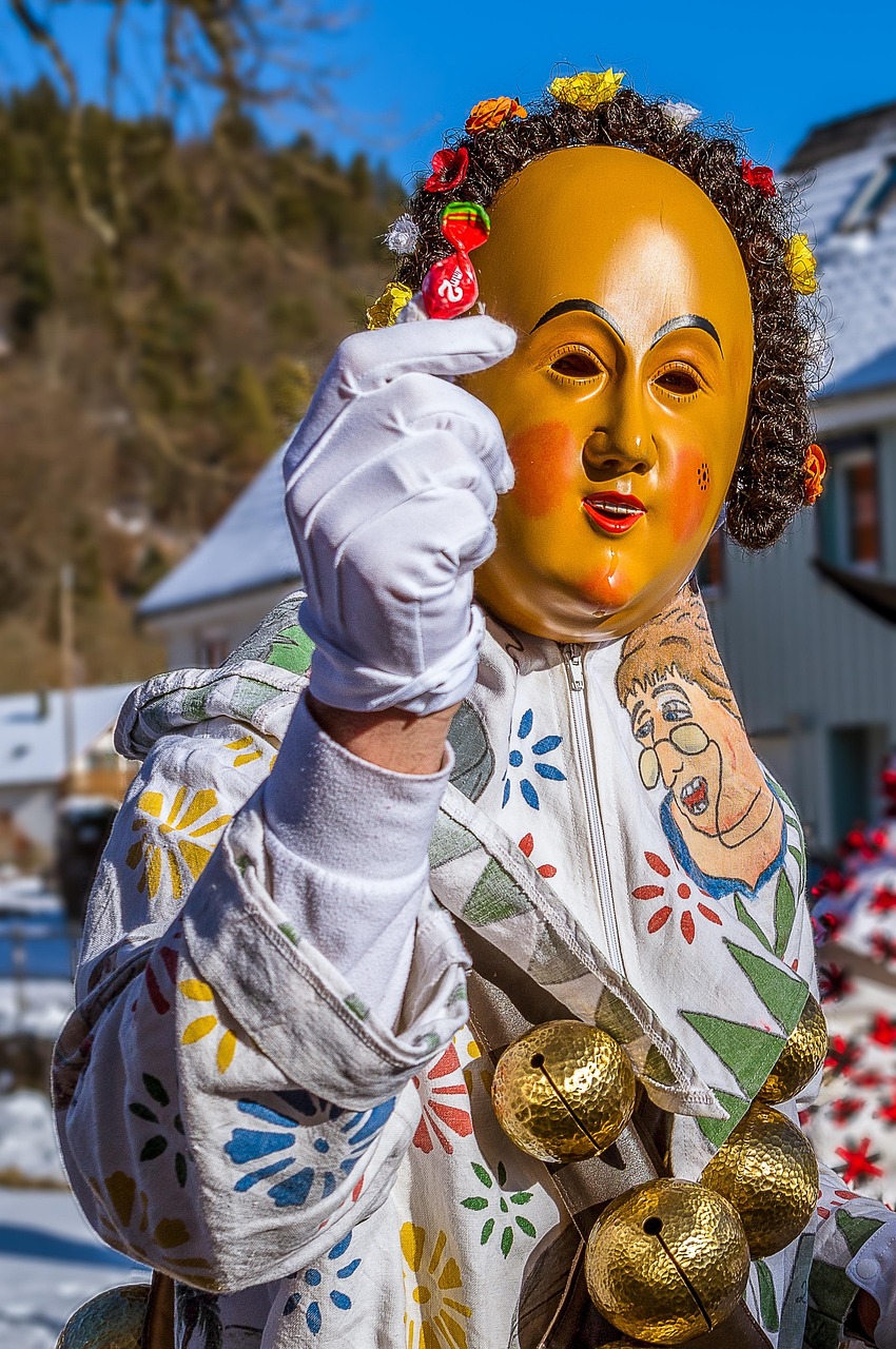 传统与现代交融的福神画像新典范
