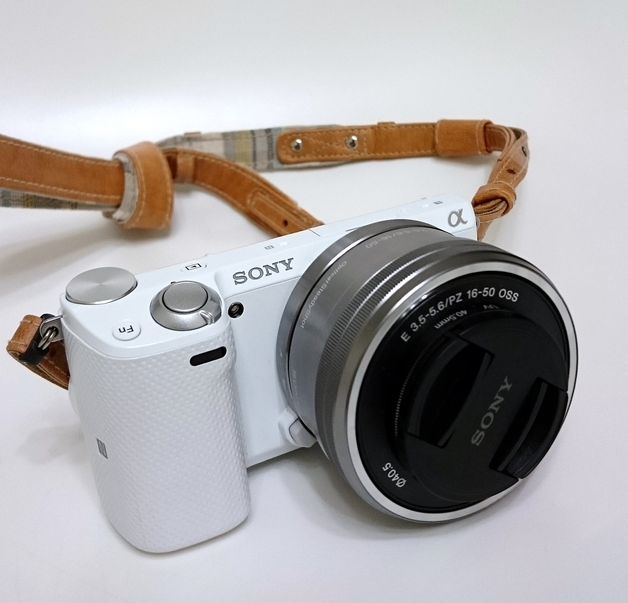 索尼全新耳机引领音频革新风暴，新品上市震撼市场