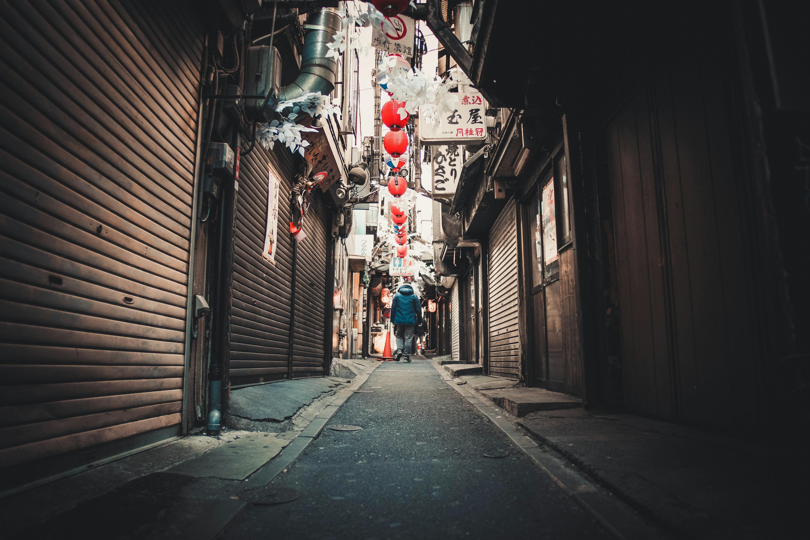 流氓艳遇记续集，都市风情中的奇遇再续
