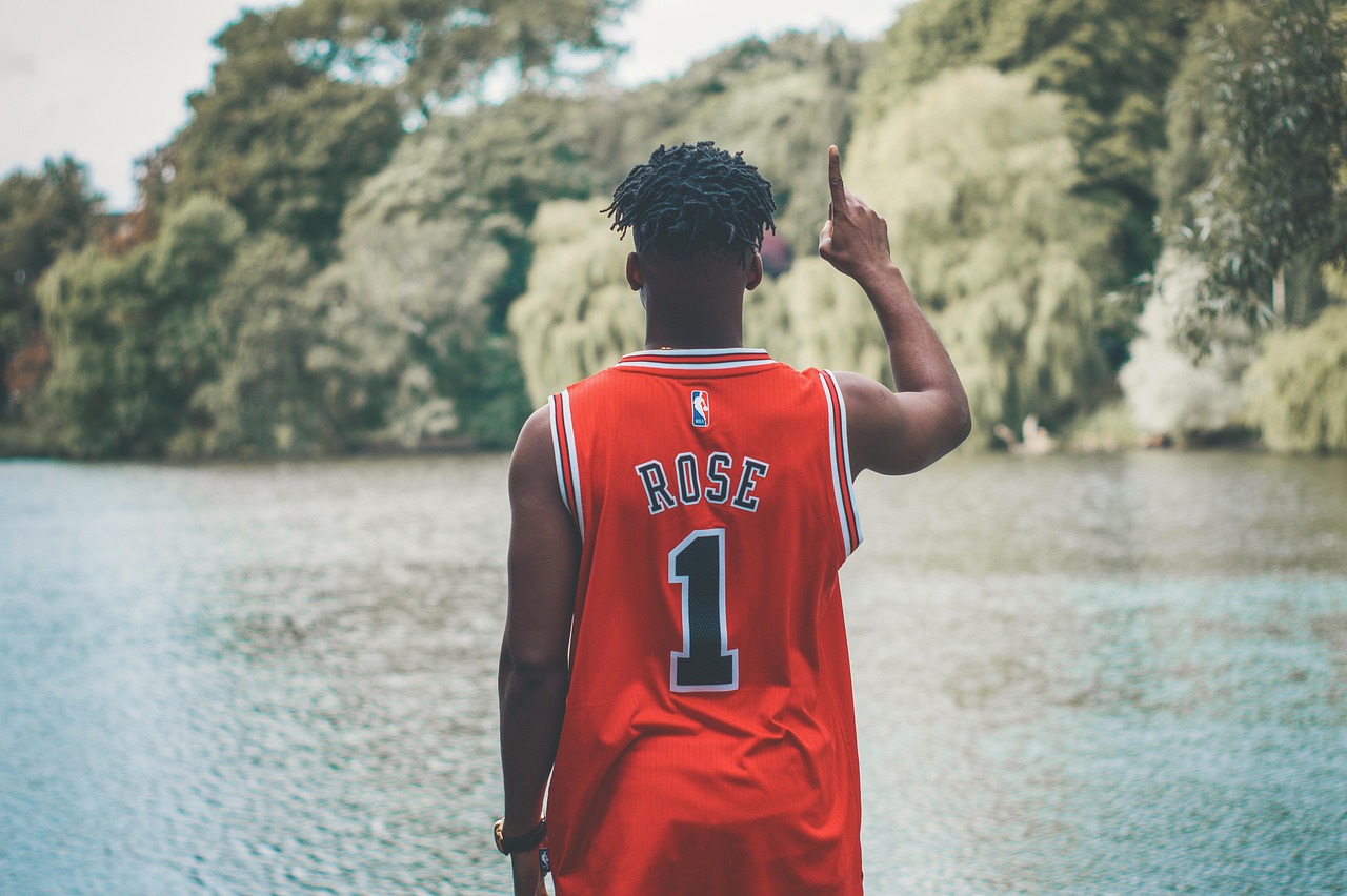 重温NBA全明星经典瞬间，感受篮球魅力，激情无限！